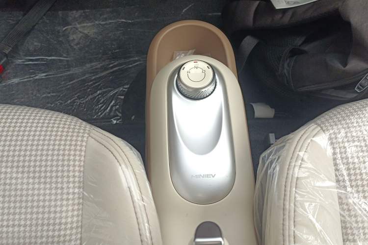 Used Wuling Hongguang MINIEV 2025 Four-Door Version Advanced Edition
