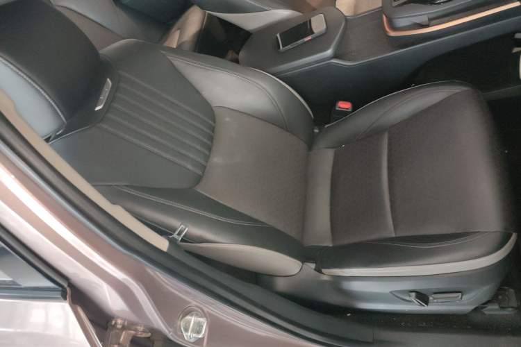 Used Toyota bZ3 2023 616 km Long-Range Premium
