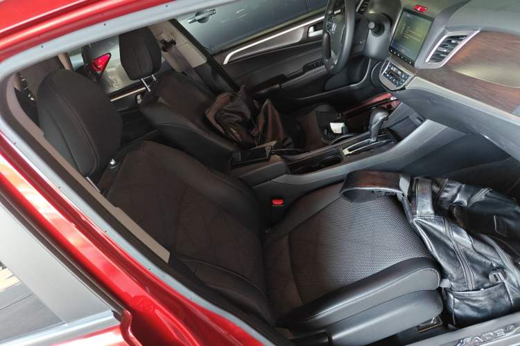 Used Honda Jade 2016 1.8L Automatic Comfort Elite Version 5 Seats