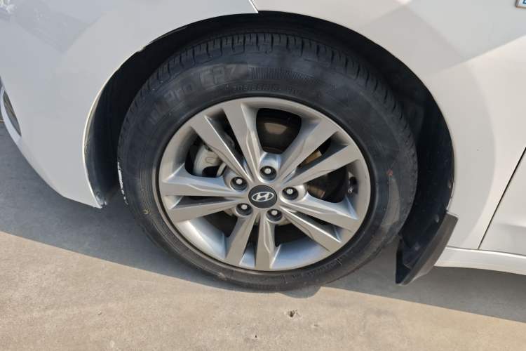 Used Hyundai Elantra 2016 1.4T Dual-Clutch Xuan Dong · Dynamic Version