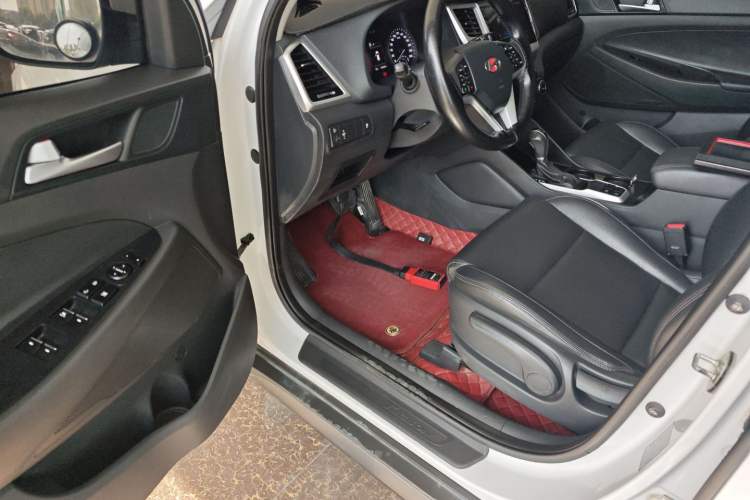 Used Hyundai Tucson 2015 1.6T Dual-Clutch Two-Wheel-Drive Smart Model
