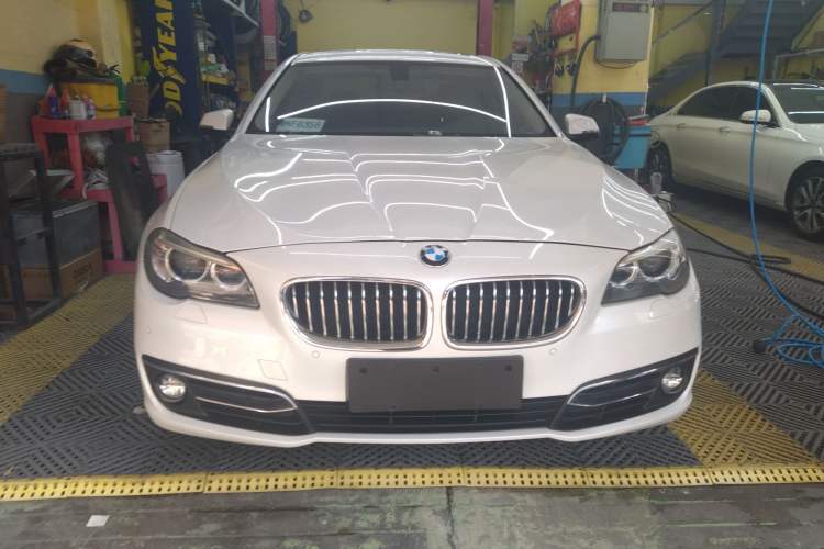 Used BMW 5 Series 2014 525Li Luxury Design Package