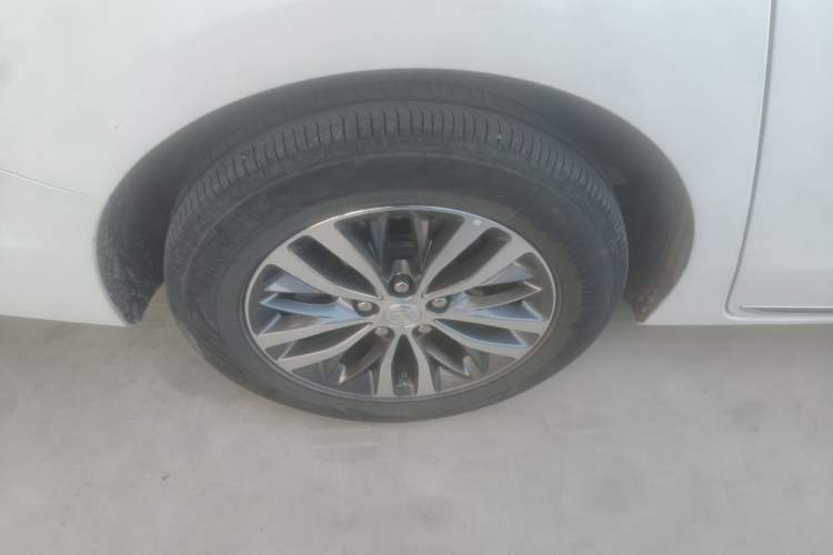 Used Buick GL8 2023 ES Lu Zun Comfort Model