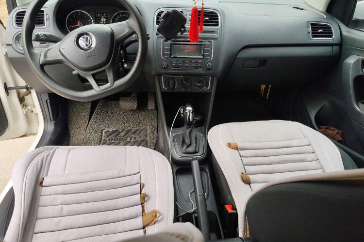 Used Volkswagen Polo 2014 1.4L Automatic Comfort Edition
