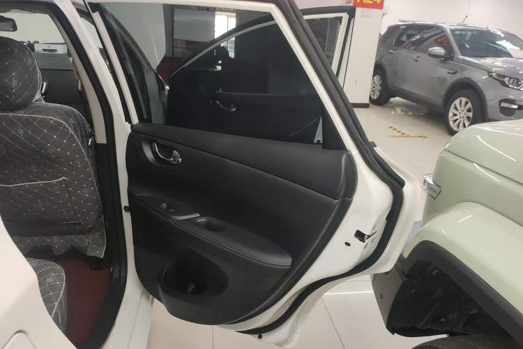 Used Nissan Tiida 2024 1.6L CVT Cool Dynamic Edition
