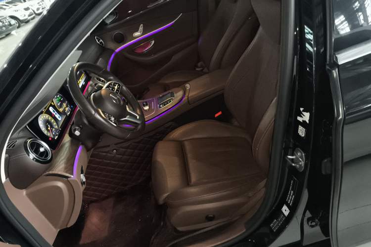 Used Mercedes-Benz E-Class 2019 E 260 L
