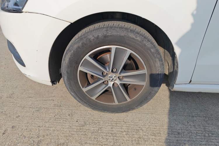 Used Volkswagen Polo 2016 1.4L Manual Fashion Model
