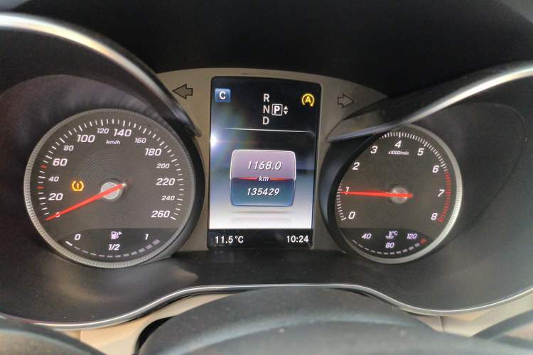 Used Mercedes-Benz C-Class 2015 C 200 L Sport Edition
