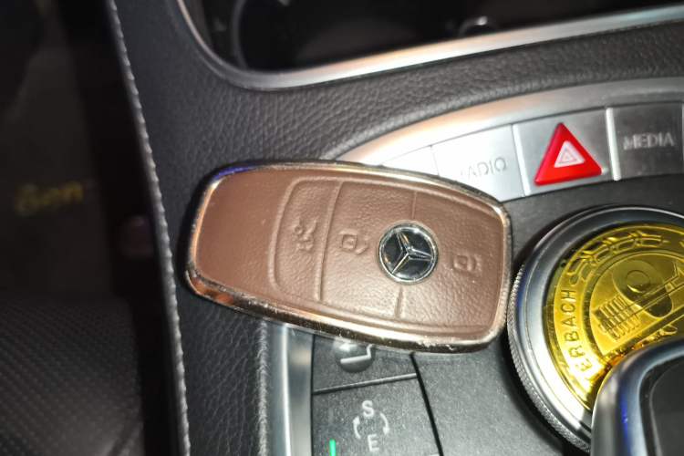 Used Mercedes-Benz S-Class 2014 S 320 L Business Model
