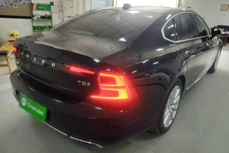 Used Volvo S90 2020 T5 Zhiyi Luxury Edition
