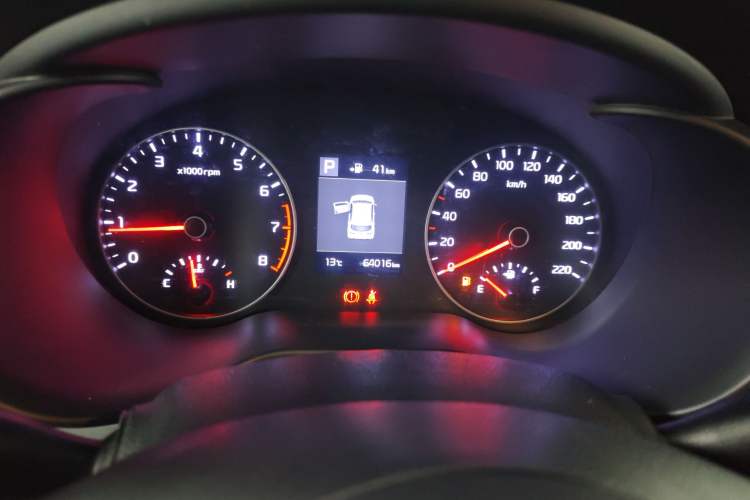 Used Kia KX Cross 2017 1.4L AT GLS