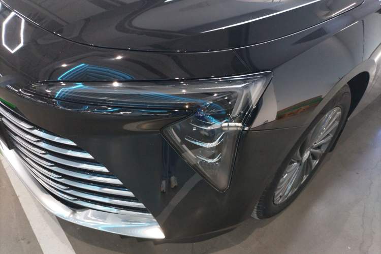 Used Buick LaCrosse 2025 28T Platinum Edition
