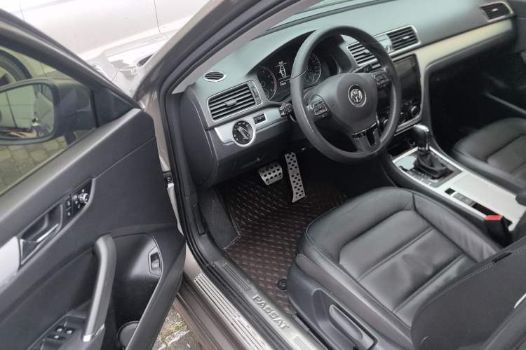 Used Volkswagen Passat 2014 1.8TSI DSG Prestige Edition
