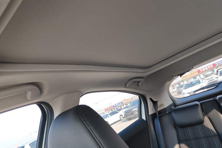 Used Honda Vezel 2017 1.8L CVT Front-Wheel Drive Pioneer Edition
