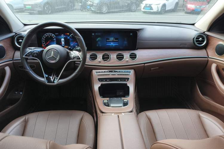 Used Mercedes-Benz E-Class New Energy 2022 Restyled E 350 e L Plug-in Hybrid Sedan
