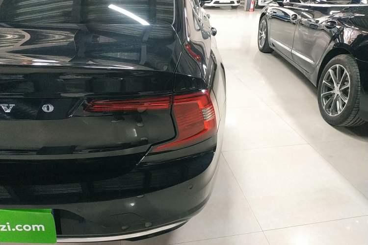 Used Volvo S90 2024 B5 Zhiyuan Luxury Edition
