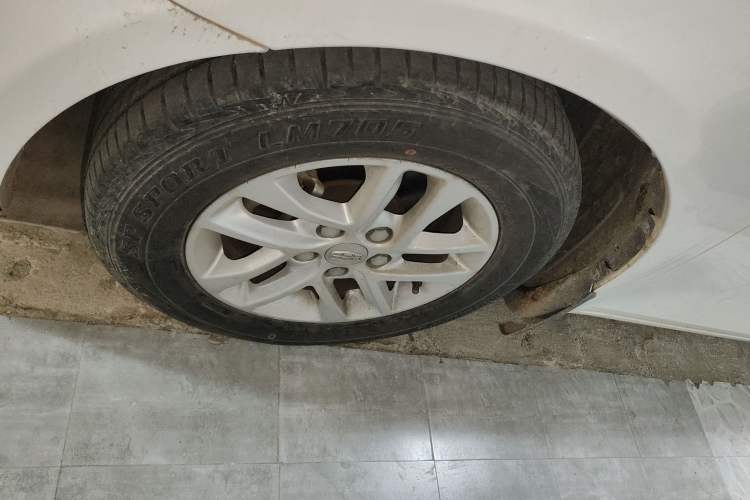 Used Geely Auto Emgrand 2017 Sedan Million Edition 1.5L CVT Luxury Model
