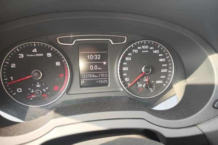 Used Audi Q3 2015 30 TFSI Ambition Edition