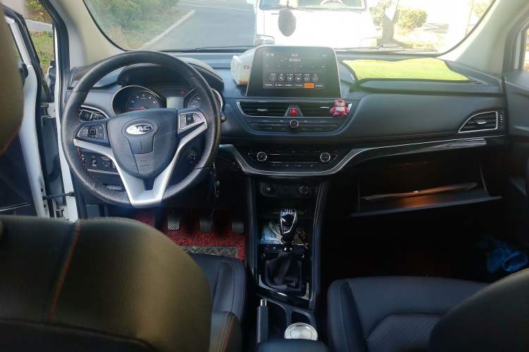 Used  Refine S3 2018 Custom Edition 1.5L Manual Luxury Smart Model