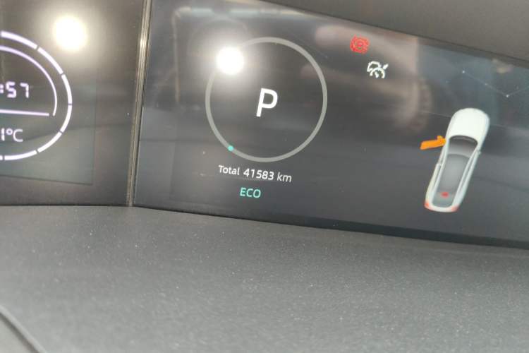 Used Changan UNI-V 2022 1.5T Prestige Version