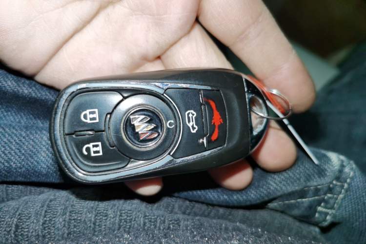 Used Buick GL8 2022 Land Business Class 652T Luxury Model
