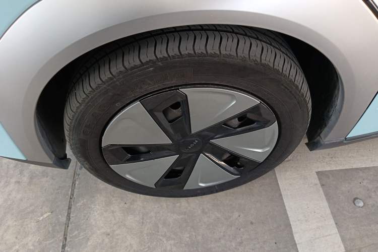 Used AION Y 2023 Younger
