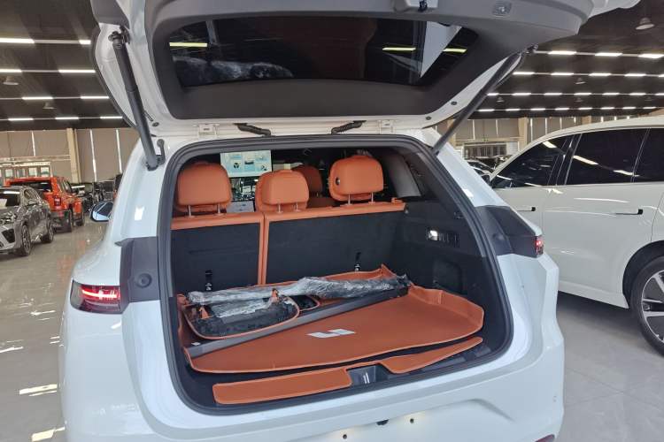 Used Li Auto L6 2024 Pro Model
