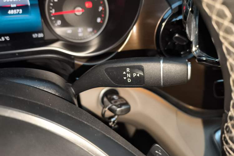 Used Mercedes-Benz V-Class 2020 V 260 L Long-wheelbase Luxury Edition