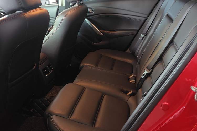 Used Mazda Atenza 2015 2.0L Blue Sky Luxury Edition