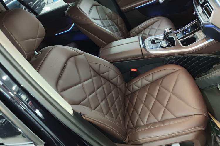 Used BMW X5 2022 Restyled xDrive 30Li Luxury Version M Sport Package
