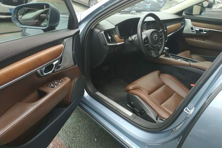 Used Volvo S90 2018 T5 Prestige Edition