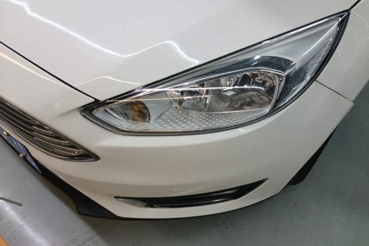 Used Ford Focus 2017 Sedan EcoBoost 125 Automatic Supreme Style SmartDrive Edition
