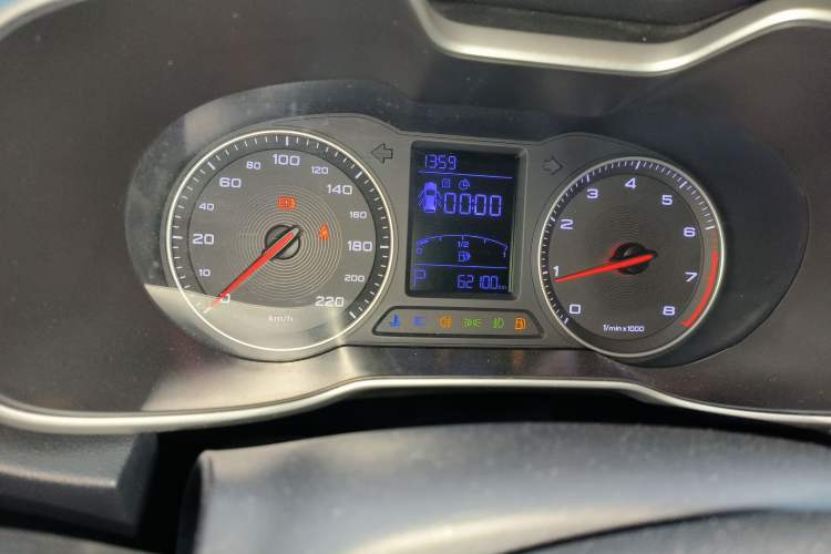 Used MG ZS 2018 1.5L Automatic Luxury Edition China V Standard
