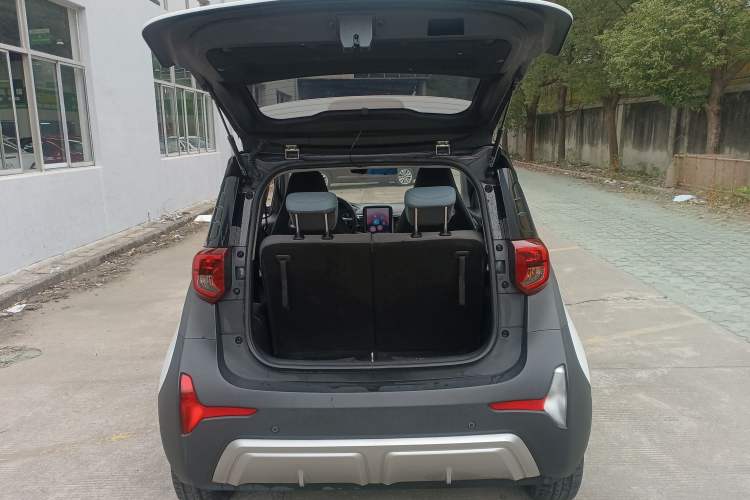 Used Chery Little Ant 2022 Revised Version Sweet Pink Edition Half-Sugar Version Lithium Iron Phosphate 30.7 kWh 30 kW 301 km
