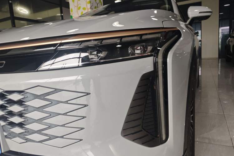 Used  Stellar 2023 400T Four-Wheel Drive Premium Flying Fish Edition
