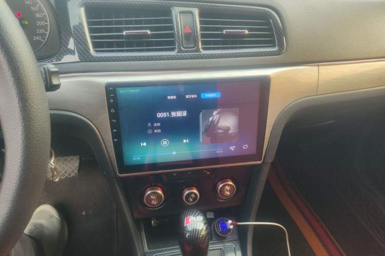 Used Volkswagen Lavida 2013 Revised Classic 1.6L Automatic Fashion Edition
