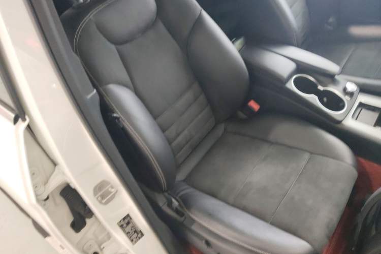 Used Mercedes-Benz GLK-Class 2015 GLK 260 4MATIC Dynamic Edition Ultimate Version