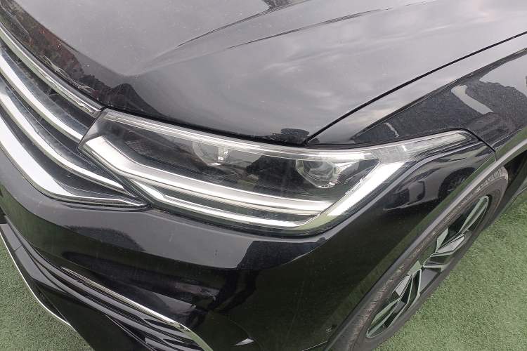 Used Volkswagen Tiguan L 2022 330TSI Automatic Two-Wheel Drive R-Line Enhanced Edition
