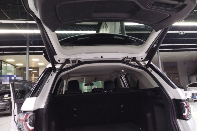 Used Land Rover Discovery Sport 2018 240 PS SE Version