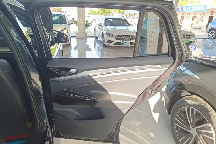 Used Volkswagen ID.4 CROZZ 2025 Pure Edition
