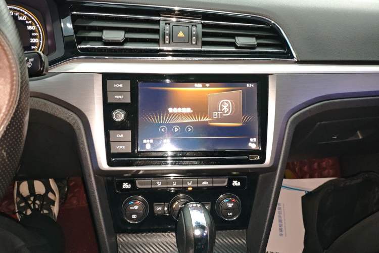 Used Volkswagen Lamando 2019 280TSI DSG Comfort Edition China VI standard
