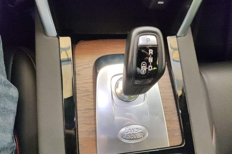 Used Land Rover Discovery Sport New Energy 2021 P300e Performance Tech Edition
