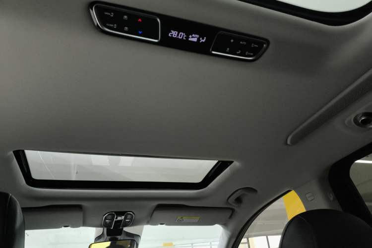 Used GAC Trumpchi M8 2024 Master Series 400T Prestige Edition
