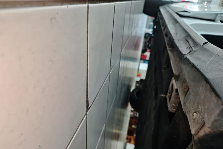 Used AION Y 2022 70 Tech Edition Lithium Iron Phosphate
