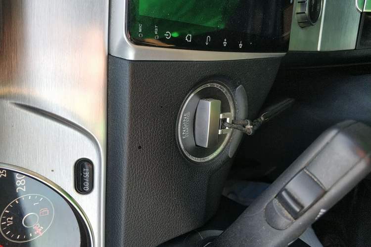 Used Volkswagen FAW-Volkswagen CC 2015 1.8TSI Prestige Model
