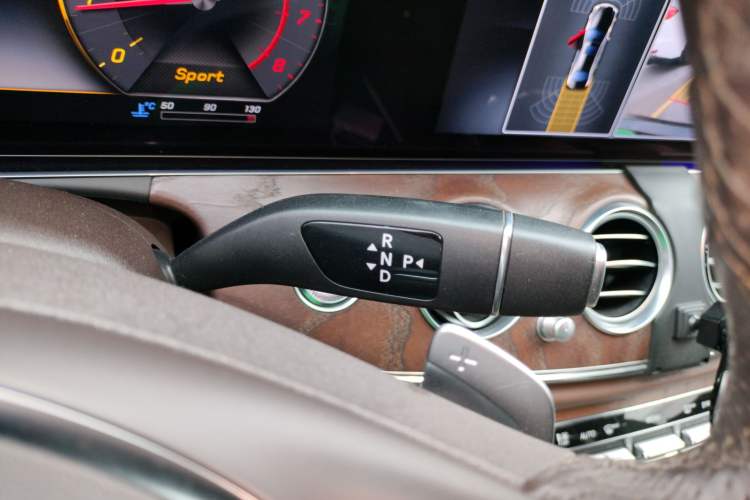 Used Mercedes-Benz E-Class 2018 Facelift E 200 L
