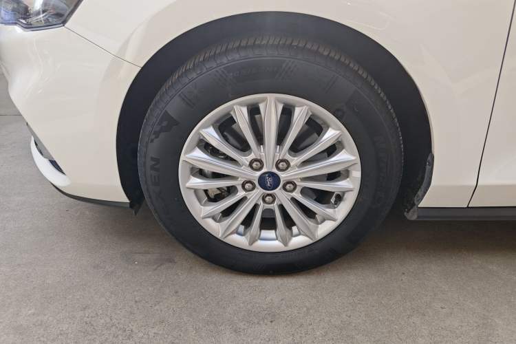 Used Ford Focus 2021 Sedan EcoBoost 180 Automatic Trendy Model