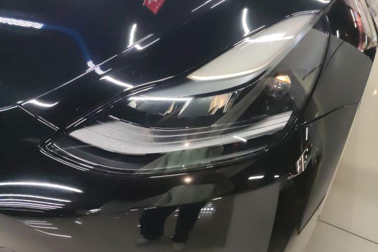 Used Tesla Model Y 2022 Rear-Wheel-Drive Version
