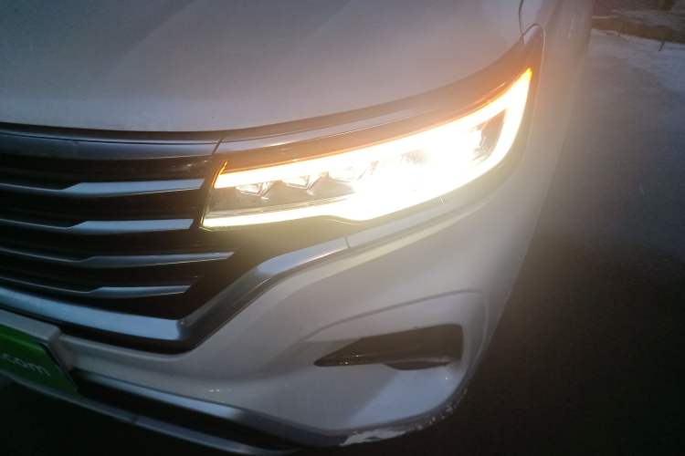 Used Roewe RX5 MAX 2019 300TGI Automatic Smart Cabin Luxury Edition
