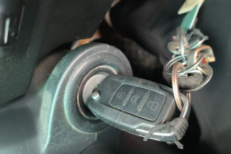 Used  BJ40 2018 40L 2.0T Manual Diesel Four-Wheel Drive Prestige Edition